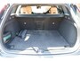 Volvo V60 2.0 T6 Plug-in hybrid AWD Plus Dark Nappa Leder met ventilatie | 20 inch Lichtmetalen velgen | Head-up Display | Harman Kardon audio | Panoramadak | 360 graden camera | Alarm klasse 3 | Bagageruimtemat | Adaptieve Cruise Control | BLIS Dodehoekdetectie