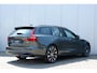 Volvo V60 2.0 T6 Plug-in hybrid AWD Plus Dark Nappa Leder met ventilatie | 20 inch Lichtmetalen velgen | Head-up Display | Harman Kardon audio | Panoramadak | 360 graden camera | Alarm klasse 3 | Bagageruimtemat | Adaptieve Cruise Control | BLIS Dodehoekdetectie
