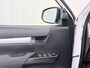 Toyota Hilux 2.4 D-4D 4WD AUT-6 Double Cab Professional Lier Canopy Hardtop (Huif) Trekhaak Navi* via Apple Carplay Android Auto Ecc Camera Adap.Cruise Control Lane Assist Inbouw Kasten Bluetooth AWD EURO6 400Nm *3.500kg Trekvermogen* 1e Eigenaar Dealeronderhouden Origineel Nederlandse Auto