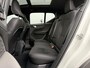 Volvo EX40 Single Motor Extended Range Plus Europa 82 kWh | Panoramadak | Microtech/Nubuck bekleding Charcoal | Harman Kardon audio | 20" Lichtmetalen velgen | Elektrisch verstelbare voorstoelen | Climate Pack