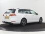 Volkswagen Golf 1.5 TSI Highline | Carplay | Full LED | Trekhaak | Camera | Adaptive cruise | Navigatie | Parkeerhulp | Virtual Cockpit | Climate control | Bluetooth | Getint glas