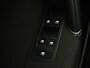 Volkswagen Golf 1.5 TSI Highline | Carplay | Full LED | Trekhaak | Camera | Adaptive cruise | Navigatie | Parkeerhulp | Virtual Cockpit | Climate control | Bluetooth | Getint glas