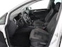 Volkswagen Golf 1.5 TSI Highline | Carplay | Full LED | Trekhaak | Camera | Adaptive cruise | Navigatie | Parkeerhulp | Virtual Cockpit | Climate control | Bluetooth | Getint glas