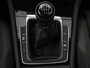Volkswagen Golf 1.5 TSI Highline | Carplay | Full LED | Trekhaak | Camera | Adaptive cruise | Navigatie | Parkeerhulp | Virtual Cockpit | Climate control | Bluetooth | Getint glas