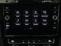 Volkswagen Golf 1.5 TSI Highline | Carplay | Full LED | Trekhaak | Camera | Adaptive cruise | Navigatie | Parkeerhulp | Virtual Cockpit | Climate control | Bluetooth | Getint glas