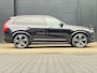 Volvo XC90 2.0 T8 Twin Engine AWD R-design | Luchtvering | Head-up | Trekhaak | Harman Kardon | Standverwarming | BLIS