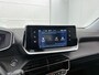 Peugeot 2008 SUV Allure Pack 130pk Automaat | Navigatie via Apple Carplay / Android Auto | Achteruitrijcamera | 3D Cockpit | Climate Control | Adaptieve Cruise Control | Led koplampen | Parkeersensoren | Verwarmde voorruit | Keyless start | Bluetooth | DAB+ radio | Donker getint glas | Trekhaak | 17" lichtmetalen velgen |