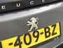 Peugeot 2008 SUV Allure Pack 130pk Automaat | Navigatie via Apple Carplay / Android Auto | Achteruitrijcamera | 3D Cockpit | Climate Control | Adaptieve Cruise Control | Led koplampen | Parkeersensoren | Verwarmde voorruit | Keyless start | Bluetooth | DAB+ radio | Donker getint glas | Trekhaak | 17" lichtmetalen velgen |