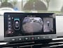 MG MG4 Electric Luxury 64 kWh SOH 95% | 14K KM!! |360 CAMERA| 7 JAAR MG GARANTIE T/M 07-2031| ELEK. STOEL| DODE HOEK SENSOR| STOEL + STUURVERWARMING| ADAPTIVE CRUISE CONTROL