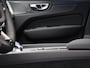 Volvo XC60 2.0 T6 Plug-in hybrid AWD Plus Black Edition / Stoelventilatie / 360 graden camera / Harman Kardon / Extra getinte ramen / Stoel+stuurwielverwarming