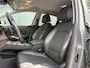 Hyundai Kona Electric EV Premium 64 kWh / SOH 99,7% / Stoelverwarming en verkoeling / Airco / Apple CarPlay/Android Auto / Cruise Control / Navigatie /