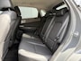 Hyundai Kona Electric EV Premium 64 kWh / SOH 99,7% / Stoelverwarming en verkoeling / Airco / Apple CarPlay/Android Auto / Cruise Control / Navigatie /