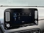 Hyundai Kona Electric EV Premium 64 kWh / SOH 99,7% / Stoelverwarming en verkoeling / Airco / Apple CarPlay/Android Auto / Cruise Control / Navigatie /