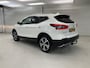 Nissan Qashqai 1.3 DIG-T N-Connecta / Nederlandse Auto / Dealer Onderhouden / Trekhaak 1300 KG / Panoramadak / Navigatie / 360 Graden Camera / Parkeersensoren Voor + Achter / Climate Control / Cruise Control /