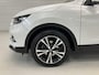 Nissan Qashqai 1.3 DIG-T N-Connecta / Nederlandse Auto / Dealer Onderhouden / Trekhaak 1300 KG / Panoramadak / Navigatie / 360 Graden Camera / Parkeersensoren Voor + Achter / Climate Control / Cruise Control /