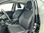 Toyota Yaris 1.5 Hybrid Business Plus | Dealer Onderhouden | Stoel+stuurverwarming | Climate control | Cruise Control Adaptive | Apple CarPlay/Android Auto | Onderweg-naar-dealer