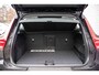 Volvo XC40 1.5 T3 Inscription | Trekhaak | Panoramadak | Elektrisch bedienbare stoelen | Adaptieve cruise control | BLIS | 360 Camera | Stoel-achterbank-stuurwiel- en parkeerverwarming | Harman Kardon audio |