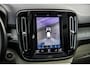 Volvo XC40 1.5 T3 Inscription | Trekhaak | Panoramadak | Elektrisch bedienbare stoelen | Adaptieve cruise control | BLIS | 360 Camera | Stoel-achterbank-stuurwiel- en parkeerverwarming | Harman Kardon audio |
