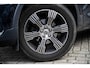 Volvo XC40 1.5 T3 Inscription | Trekhaak | Panoramadak | Elektrisch bedienbare stoelen | Adaptieve cruise control | BLIS | 360 Camera | Stoel-achterbank-stuurwiel- en parkeerverwarming | Harman Kardon audio |