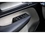 Volvo XC40 1.5 T3 Inscription | Trekhaak | Panoramadak | Elektrisch bedienbare stoelen | Adaptieve cruise control | BLIS | 360 Camera | Stoel-achterbank-stuurwiel- en parkeerverwarming | Harman Kardon audio |