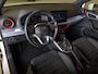 SEAT Arona 1.0 TSI FR Business Connect / 110pk / Trekhaak / Dodehoek herkenning / Stoelverwarming /