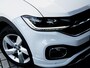 Volkswagen T-Cross 1.0 TSI R-Line Style | Stoelverwarming | Virtual Cockpit | Privacy Glas | Adaptieve Cruise Control | PDC | Dode Hoek Detectie | Mistlampen | Apple Carplay | Android Auto | Navigatie | DAB+ Radio