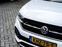Volkswagen T-Cross 1.0 TSI R-Line Style | Stoelverwarming | Virtual Cockpit | Privacy Glas | Adaptieve Cruise Control | PDC | Dode Hoek Detectie | Mistlampen | Apple Carplay | Android Auto | Navigatie | DAB+ Radio