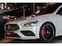 Mercedes-Benz CLA 200 4MATIC AMG. Pano, HUD, Keyless, Camera, CarPlay, Sfeer!