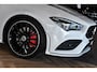 Mercedes-Benz CLA 200 4MATIC AMG. Pano, HUD, Keyless, Camera, CarPlay, Sfeer!