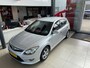 Hyundai i30 1.4i Blue Active Cool,1E Eigenaar,Dealeronderhouden,Airco,Trekhaak,Elektrischpakket,Achteruitrijsensoren,Aux Ipos Usb Aansluiting,15 Inch Lmv ,Zeer Nette Staat !!!!