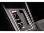 Volkswagen Golf 1.0 eTSI Life Business|Rijklaar!|ACC|Massage|Camera|Carplay/AndroidAuto|Sfeerverlichting