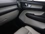 Volvo XC40 2.0 T4 Inscription | Panoramadak | Leder | Adaptive cruise | Trekhaak | Stoelverwarming | 360 Camera | Keyless | Navigatie | Full LED