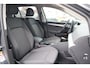 Volkswagen Golf Life Edition eHybrid | 'App-Connect' draadloze smartphone integratie | Achterbank in ongelijke delen neerklapbaar incl. middenarmsteun en doorlaadmogelijkheid | Afstandscontrolesysteem (Front Assist)