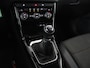 Volkswagen T-Roc 1.5 TSI Sport | Carplay | Virtual Cockpit | Full LED | Navigatie | Climate control | Parkeerhulp | 19'' lichtmetalen velgen | Bluetooth | Getint glas | Sportstuur