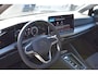 Volkswagen Golf Life Edition eHybrid | 'App-Connect' draadloze smartphone integratie | Achterbank in ongelijke delen neerklapbaar incl. middenarmsteun en doorlaadmogelijkheid | Afstandscontrolesysteem (Front Assist)