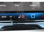 Volkswagen Golf Life Edition eHybrid | 'App-Connect' draadloze smartphone integratie | Achterbank in ongelijke delen neerklapbaar incl. middenarmsteun en doorlaadmogelijkheid | Afstandscontrolesysteem (Front Assist)