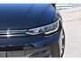 Volkswagen Golf Life Edition eHybrid | 'App-Connect' draadloze smartphone integratie | Achterbank in ongelijke delen neerklapbaar incl. middenarmsteun en doorlaadmogelijkheid | Afstandscontrolesysteem (Front Assist)