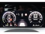 Volkswagen Golf Life Edition eHybrid | 'App-Connect' draadloze smartphone integratie | Achterbank in ongelijke delen neerklapbaar incl. middenarmsteun en doorlaadmogelijkheid | Afstandscontrolesysteem (Front Assist)