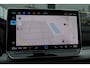Volkswagen Golf Life Edition eHybrid | 'App-Connect' draadloze smartphone integratie | Achterbank in ongelijke delen neerklapbaar incl. middenarmsteun en doorlaadmogelijkheid | Afstandscontrolesysteem (Front Assist)