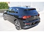 Volkswagen Golf Life Edition eHybrid | 'App-Connect' draadloze smartphone integratie | Achterbank in ongelijke delen neerklapbaar incl. middenarmsteun en doorlaadmogelijkheid | Afstandscontrolesysteem (Front Assist)