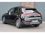 Mercedes-Benz EQE SUV 350+ AMG Line 96 kWh | Airmatic | Hyperscreen | Achterasbesturing | Distronic+ | Massage | Trekhaak | Burmester | HUD | Stoelventilatie | Verwarmd Stuurwiel | Digital Light | Leder | 22kW |