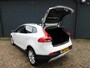 Volvo V40 Cross Country 1.5 T3 Polar+ Luxury 1e EIGENAAR! DEALER ONDERHOUDEN! PANODAK! CAMERA! STOELVERW! LEER! NAVI! BLUETOOTH! CRUISE! TREKHAAK!