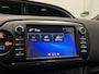 Toyota Yaris 1.5 Hybrid Bi-Tone | CAMERA | NAVI | CLIMA | 2e-EIG |