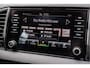 Skoda Karoq 1.0 TSI Business Edition Plus Trekhaak/ Camera/ Navigatie/ Carplay/ Climate control/ Elek. achterklep