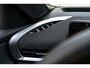 Volkswagen T-Roc R-Line First Edition | 'App-Connect' draadloze smartphone integratie | 30,5 cm display met 2D en 3D weergave | Automatische afstandsregeling (Adaptive Cruise Control)