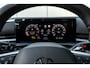 Volkswagen T-Roc R-Line First Edition | 'App-Connect' draadloze smartphone integratie | 30,5 cm display met 2D en 3D weergave | Automatische afstandsregeling (Adaptive Cruise Control)
