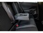 Volkswagen T-Roc R-Line First Edition | 'App-Connect' draadloze smartphone integratie | 30,5 cm display met 2D en 3D weergave | Automatische afstandsregeling (Adaptive Cruise Control)
