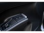 Volkswagen T-Roc R-Line First Edition | 'App-Connect' draadloze smartphone integratie | 30,5 cm display met 2D en 3D weergave | Automatische afstandsregeling (Adaptive Cruise Control)