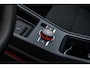 Volkswagen T-Roc R-Line First Edition | 'App-Connect' draadloze smartphone integratie | 30,5 cm display met 2D en 3D weergave | Automatische afstandsregeling (Adaptive Cruise Control)