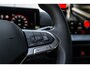 Volkswagen T-Roc R-Line First Edition | 'App-Connect' draadloze smartphone integratie | 30,5 cm display met 2D en 3D weergave | Automatische afstandsregeling (Adaptive Cruise Control)